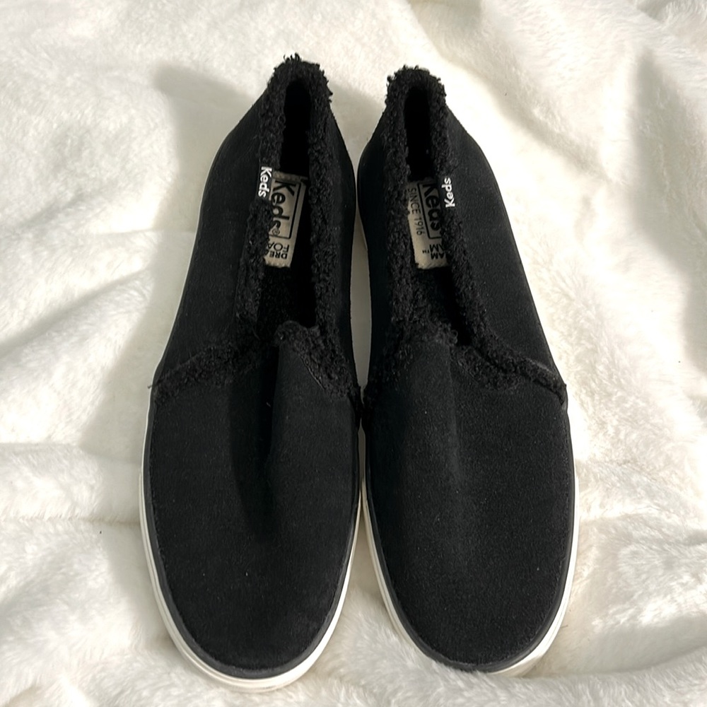 Keds Black Canvas Sneakers with Shearling Lining. US SIZE 10